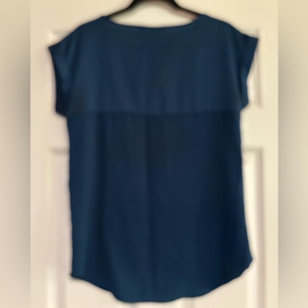 Express Women's Cap Sleeve Top, size Small - Picture 4 of 6